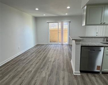 4747 Allendale Road - Photo Thumbnail 6