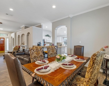 16115 Charter Rock Drive - Photo Thumbnail 3