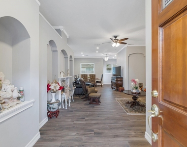 16115 Charter Rock Drive - Photo Thumbnail 5