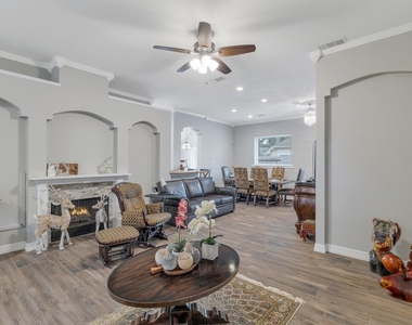 16115 Charter Rock Drive - Photo Thumbnail 7