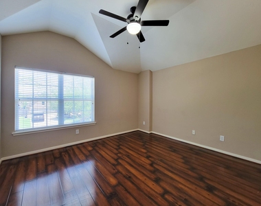 20931 Flower Croft Court - Photo Thumbnail 8