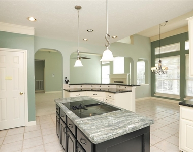 7502 Holly Court Estates - Photo Thumbnail 19