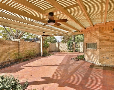 7502 Holly Court Estates - Photo Thumbnail 37
