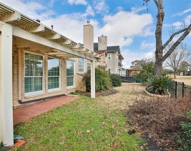 7502 Holly Court Estates - Photo Thumbnail 38