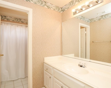 7502 Holly Court Estates - Photo Thumbnail 31