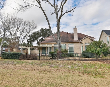 7502 Holly Court Estates - Photo Thumbnail 39