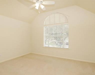7502 Holly Court Estates - Photo Thumbnail 32