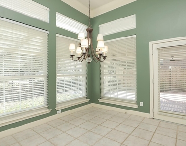 7502 Holly Court Estates - Photo Thumbnail 12