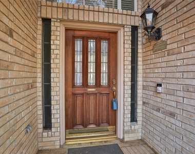 7502 Holly Court Estates - Photo Thumbnail 5