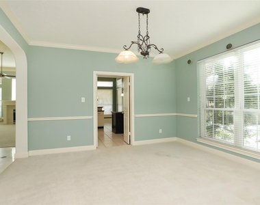 7502 Holly Court Estates - Photo Thumbnail 9