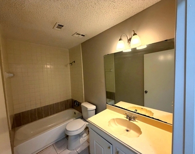 5817 W Tidwell Road - Photo Thumbnail 14