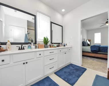 21202 Fiery Skipper Drive - Photo Thumbnail 12