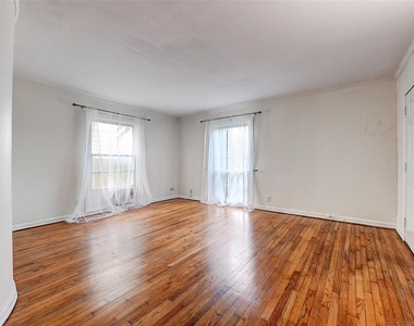 2509 Shakespeare Street - Photo Thumbnail 11