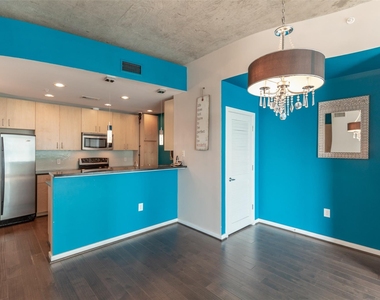 5925 Almeda Road - Photo Thumbnail 11