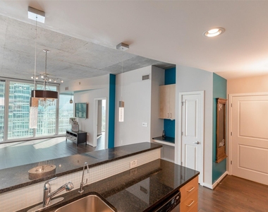 5925 Almeda Road - Photo Thumbnail 12