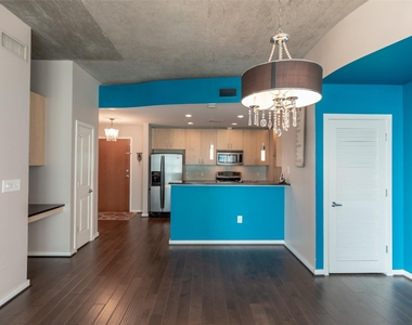 5925 Almeda Road - Photo Thumbnail 10