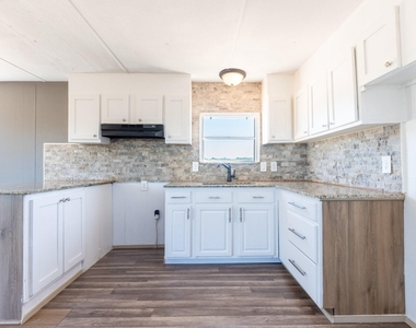 125 Road 5814 - Photo Thumbnail 13