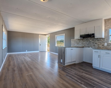125 Road 5814 - Photo Thumbnail 18