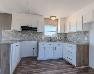 125 Road 5814 - Photo Thumbnail 14
