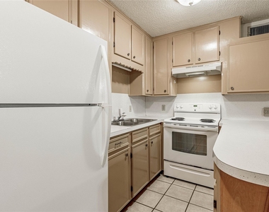 120 Mcadams Lane - Photo Thumbnail 8