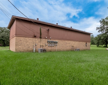 120 Mcadams Lane - Photo Thumbnail 19