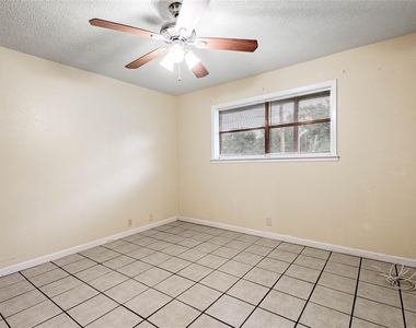120 Mcadams Lane - Photo Thumbnail 10