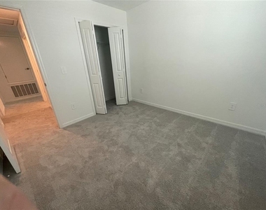 9645 Carabiner Way - Photo Thumbnail 28