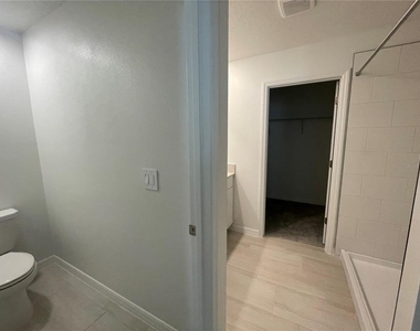 9645 Carabiner Way - Photo Thumbnail 32