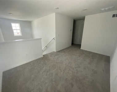 9645 Carabiner Way - Photo Thumbnail 17