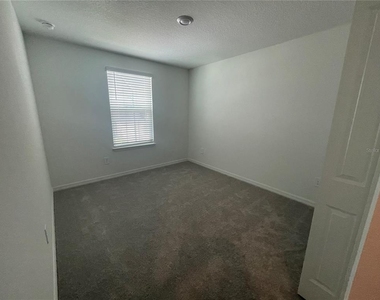 9645 Carabiner Way - Photo Thumbnail 25