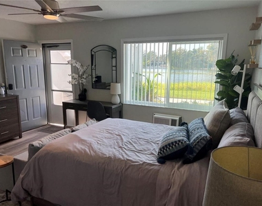 4141 Dolphin Drive - Photo Thumbnail 4