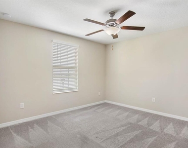 7322 King Creek Drive - Photo Thumbnail 24