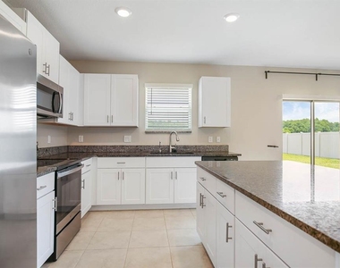 7322 King Creek Drive - Photo Thumbnail 5