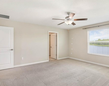 7322 King Creek Drive - Photo Thumbnail 16