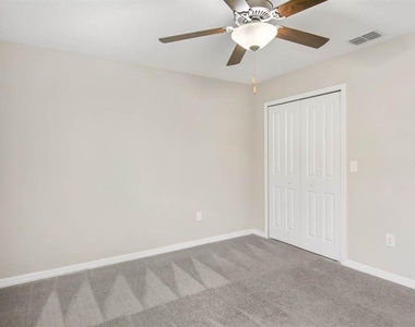 7322 King Creek Drive - Photo Thumbnail 21