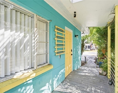 4933 13th Avenue S - Photo Thumbnail 3