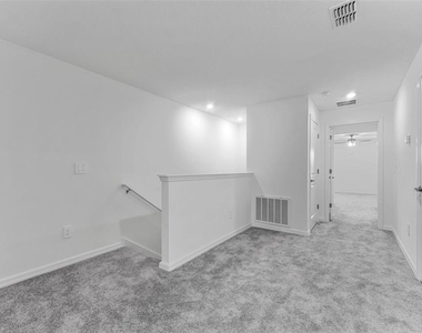 6288 Shiner Street - Photo Thumbnail 12