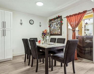 7501 Dolonita Drive - Photo Thumbnail 6