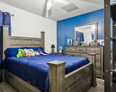 7501 Dolonita Drive - Photo Thumbnail 13