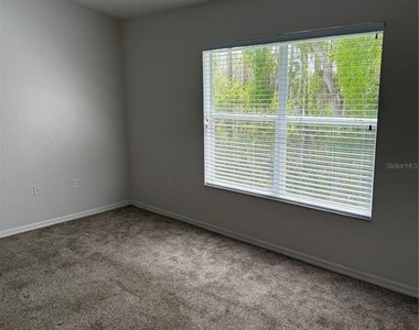 16344 Swan View Circle - Photo Thumbnail 10