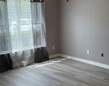 16344 Swan View Circle - Photo Thumbnail 6