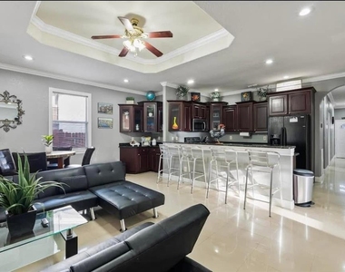 2324 W Palmetto Street - Photo Thumbnail 19