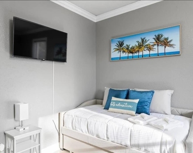 2324 W Palmetto Street - Photo Thumbnail 25