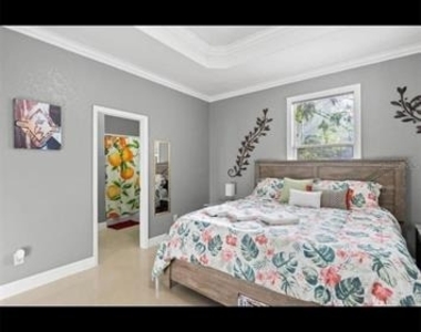 2324 W Palmetto Street - Photo Thumbnail 20