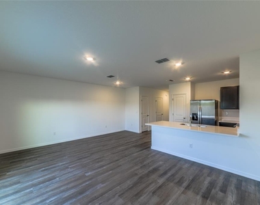 17208 English Chestnut Way - Photo Thumbnail 5
