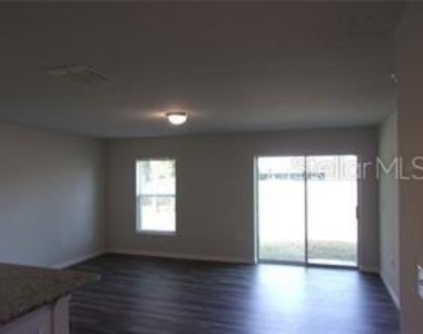 11357 Elgin Boulevard - Photo Thumbnail 3