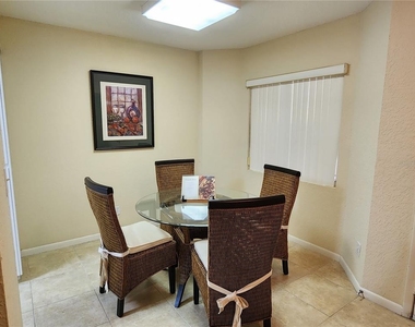 6105 Bahia Del Mar Circle - Photo Thumbnail 8