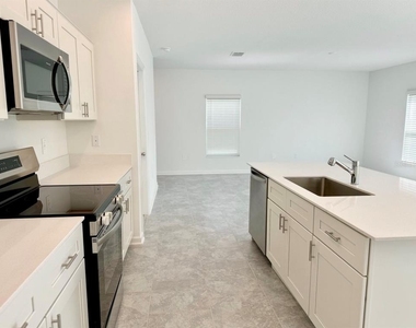 1727 Foreman Road - Photo Thumbnail 7