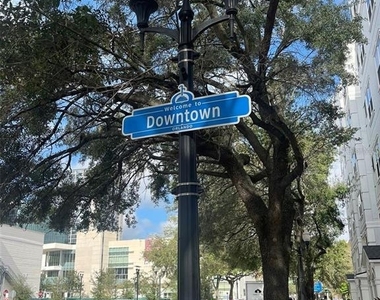 202 E South Street - Photo Thumbnail 25