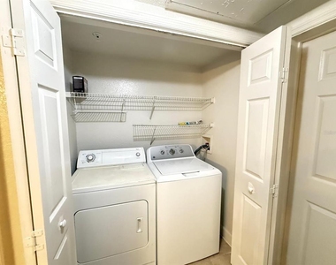 202 E South Street - Photo Thumbnail 9